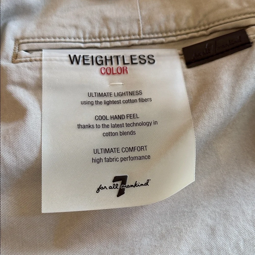 7 For All Mankind Men's Light Green Flat-Front Shorts Sz L. NWOT. Box20